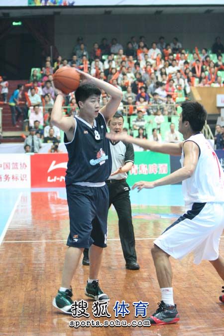 申花队内人士：尽人事，听天命，把该做的和能做的做到最好（申花队内人士：全力以赴，顺其自然，把分内与力所能及的事做到最好）