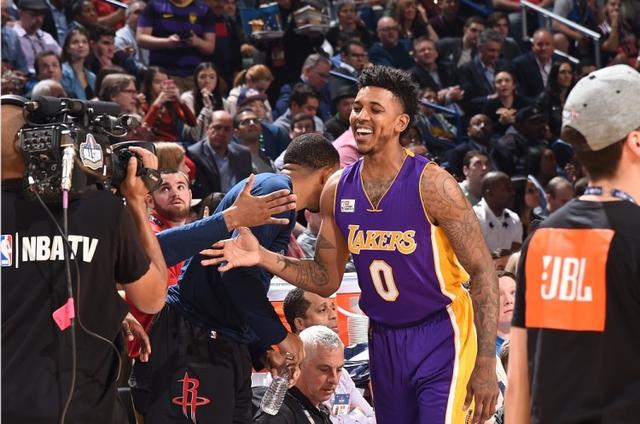 美媒：雷霆打破勇士73胜9负纪录的概率已经升至29%（美媒：雷霆冲击勇士73胜9负纪录的可能性升至29%）