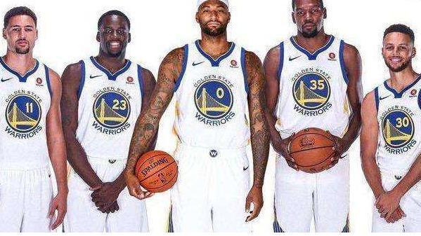 欧冠淘汰赛前瞻：拜仁客战巴黎,（欧冠淘汰赛看点：拜仁客场挑战巴黎）